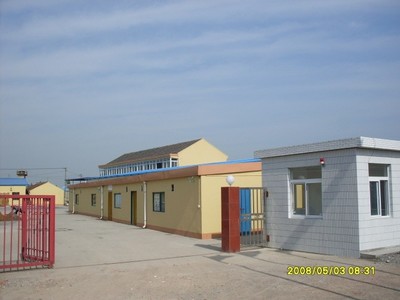 廣州英特達標牌制造 專業(yè)打造電鑄標牌、鋁標牌與水晶滴膠標貼，助力服裝輔料卓越品質(zhì)